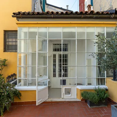 Con Terrazza Tra I Tetti Del Centro Daire Bolonya