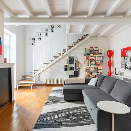 Con Terrazza Tra I Tetti Del Centro