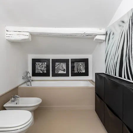 Con Terrazza Tra I Tetti Del Centro Apartmán