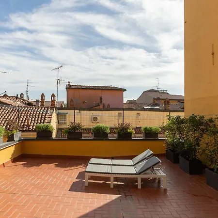 Apartment Con Terrazza Tra I Tetti Del Centro *