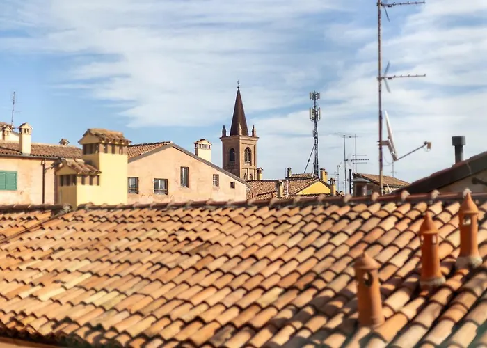 Con Terrazza Tra I Tetti Del Centro *