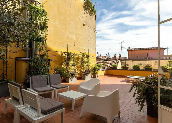 Con Terrazza Tra I Tetti Del Centro *