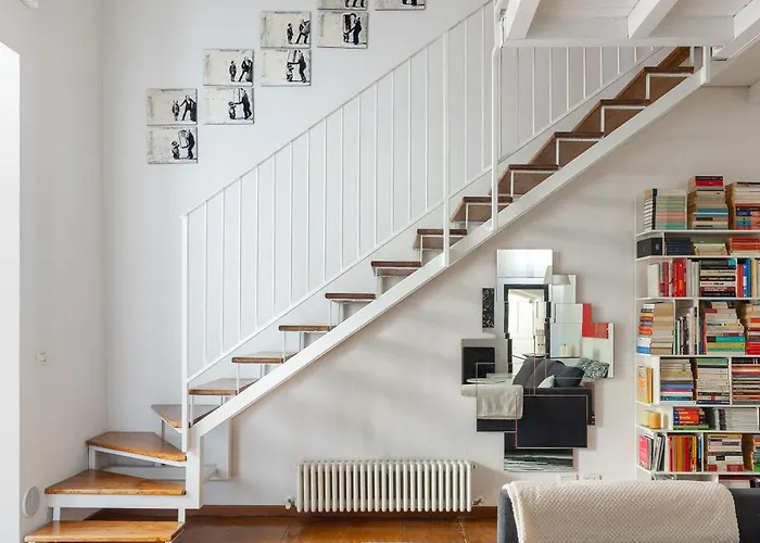 Con Terrazza Tra I Tetti Del Centro 아파트 *