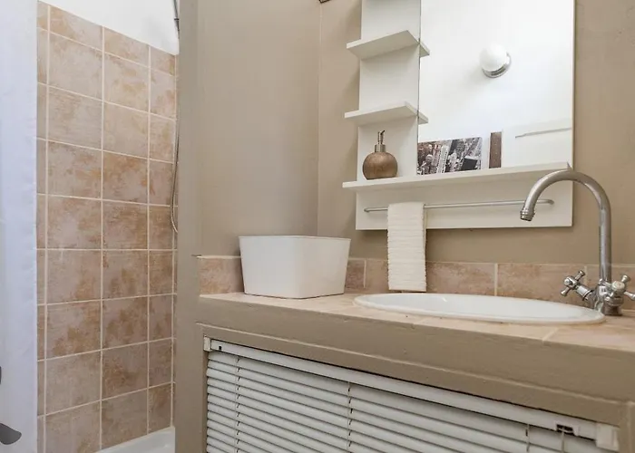 Con Terrazza Tra I Tetti Del Centro * 볼로냐